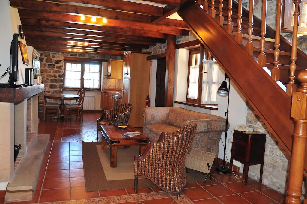 Apartamentos El llugarón Miravalles Exterior foto